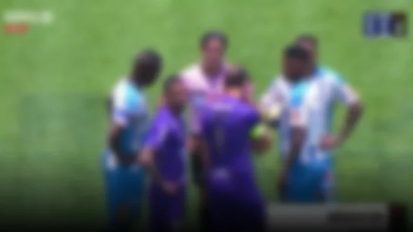 Alianza Lima se aferra a la cima tras polémica anulación de gol en Piura