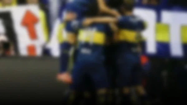 Boca Juniors se impone en el Superclásico y revive la esperanza de su afición