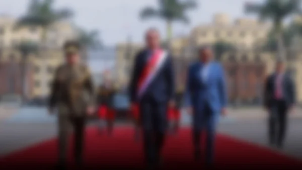 Desafíos críticos para el nuevo presidente del Perú: pobreza, infraestructura y seguridad