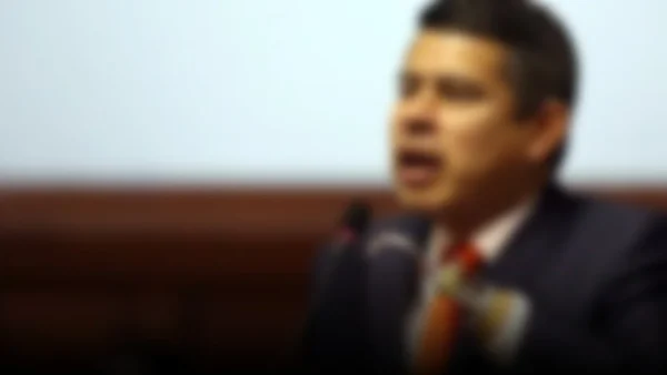 Luis Galarreta busca alianzas estratégicas en el Congreso para fortalecer su candidatura