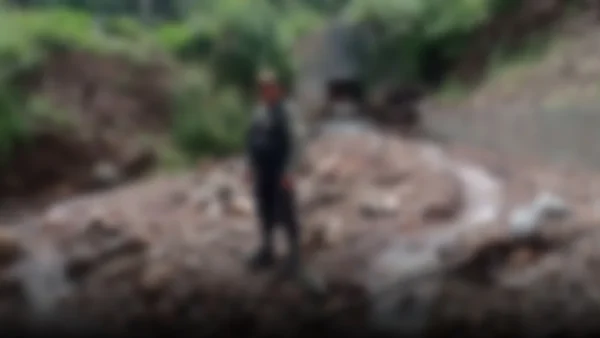 Crisis en Ayacucho: Comunidades Aisladas Claman por Ayuda ante Derrumbes