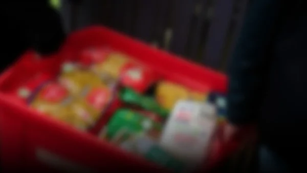 Illinois lanza una campaña de distribución de alimentos para familias necesitadas