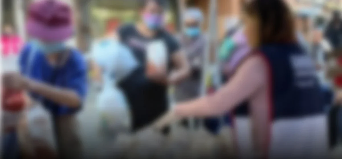 Los Ángeles lanza una campaña de distribución de alimentos para combatir la crisis económica