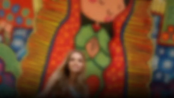 Ximena Vega Amat y León: La mente creativa detrás de Claridad que transforma sueños en campañas