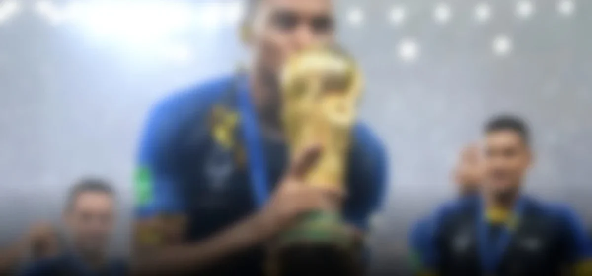Kylian Mbappé: El fenómeno que redefine la historia del fútbol mundial