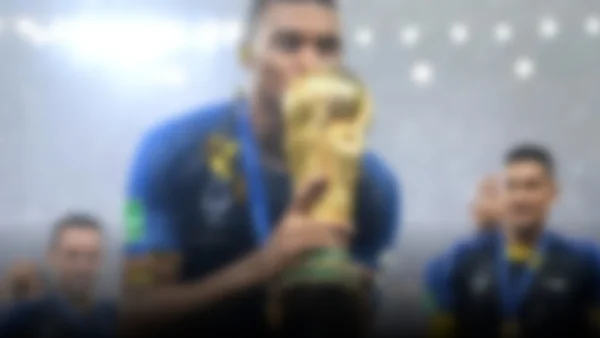 Kylian Mbappé: El fenómeno que redefine la historia del fútbol mundial