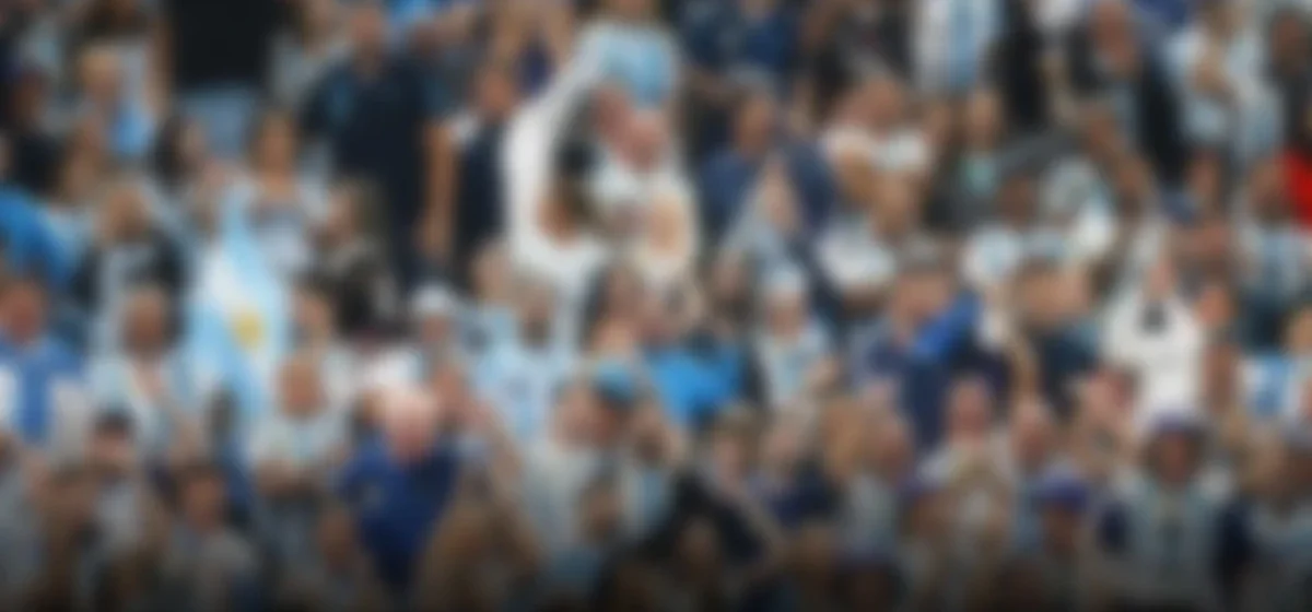 La controversia en las gradas: hinchas argentinos atacan a IShowSpeed tras victoria sobre Egipto