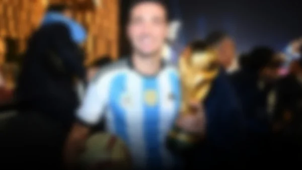 La serenidad de Scaloni: un contraste en la locura del gol que clasificó a Argentina