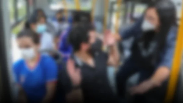 Aumenta la violencia en el transporte público: conductor de combi baleado en Lima