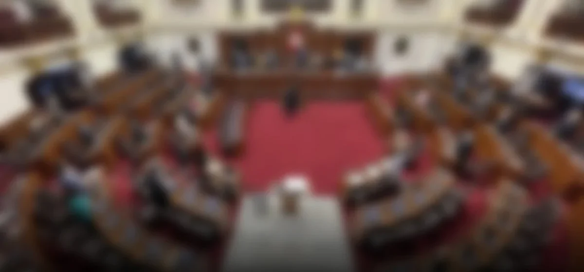 El Congreso peruano en la mira: Proyecto de ley de Aldo Bravo sigue su curso a pesar de su anuncio de retiro