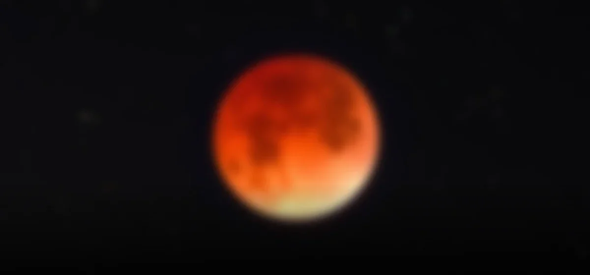 La Luna de Sangre ilumina el cielo estadounidense: un espectáculo astronómico imperdible