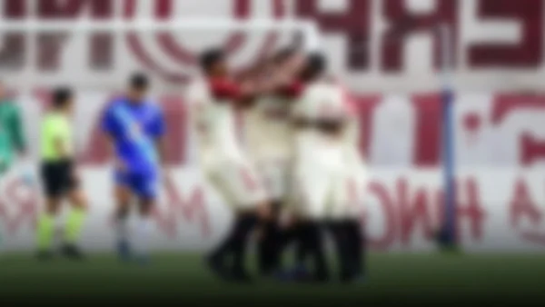 Universitario celebra su aniversario con un duelo crucial ante Sporting Cristal
