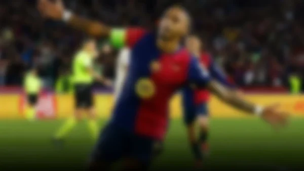 Raphinha brilla en la remontada del Barcelona ante Sevilla en un emocionante duelo