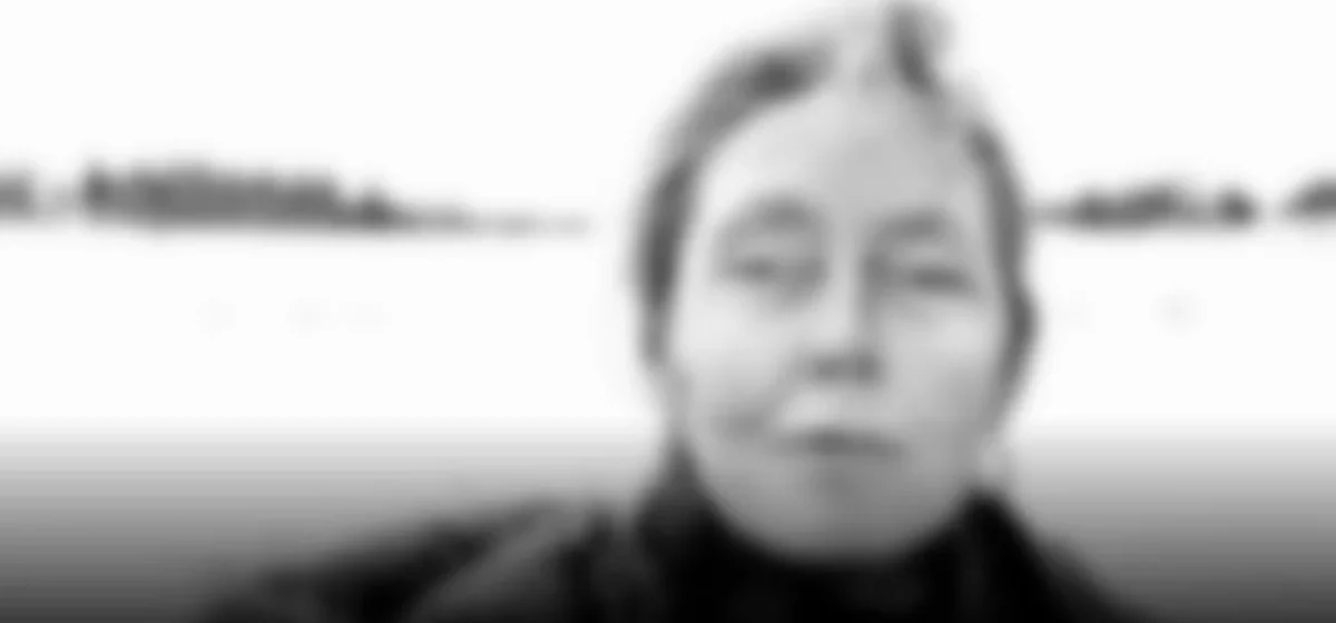Anne Carson: La voz canadiense que resuena en el mundo literario tras su Nobel 2026