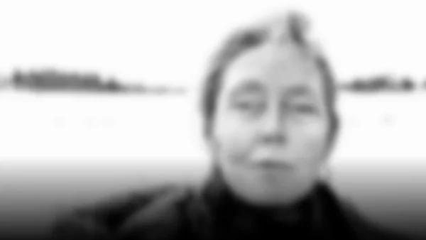 Anne Carson: La voz canadiense que resuena en el mundo literario tras su Nobel 2026