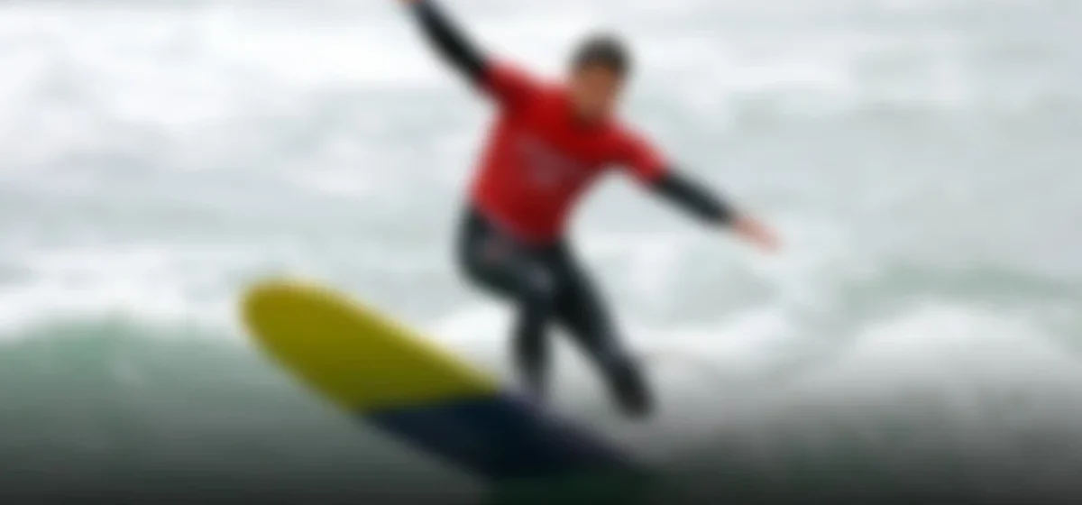 Benoit Clemente: El surfista peruano que desafía la edad y conquista el mundo