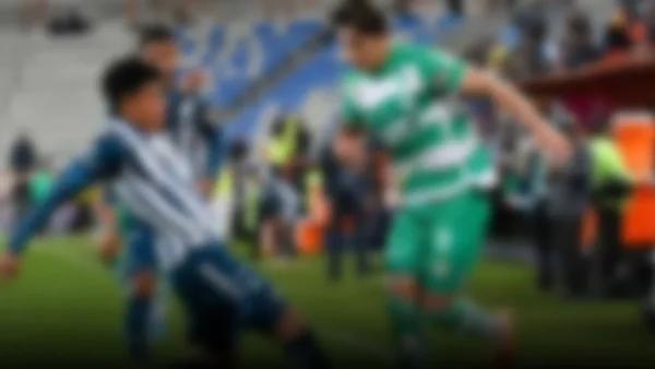 La jornada futbolística del 13 de octubre: un festín de emociones y rivalidades
