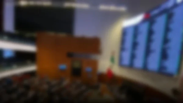 Tensión en el Senado: Debate sobre facultades al Gobierno se reanuda entre enfrentamientos